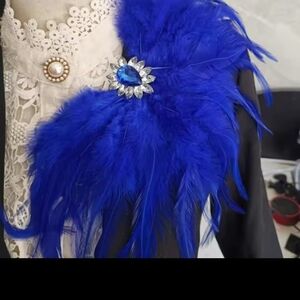 Elegant Blue Feather Brooch